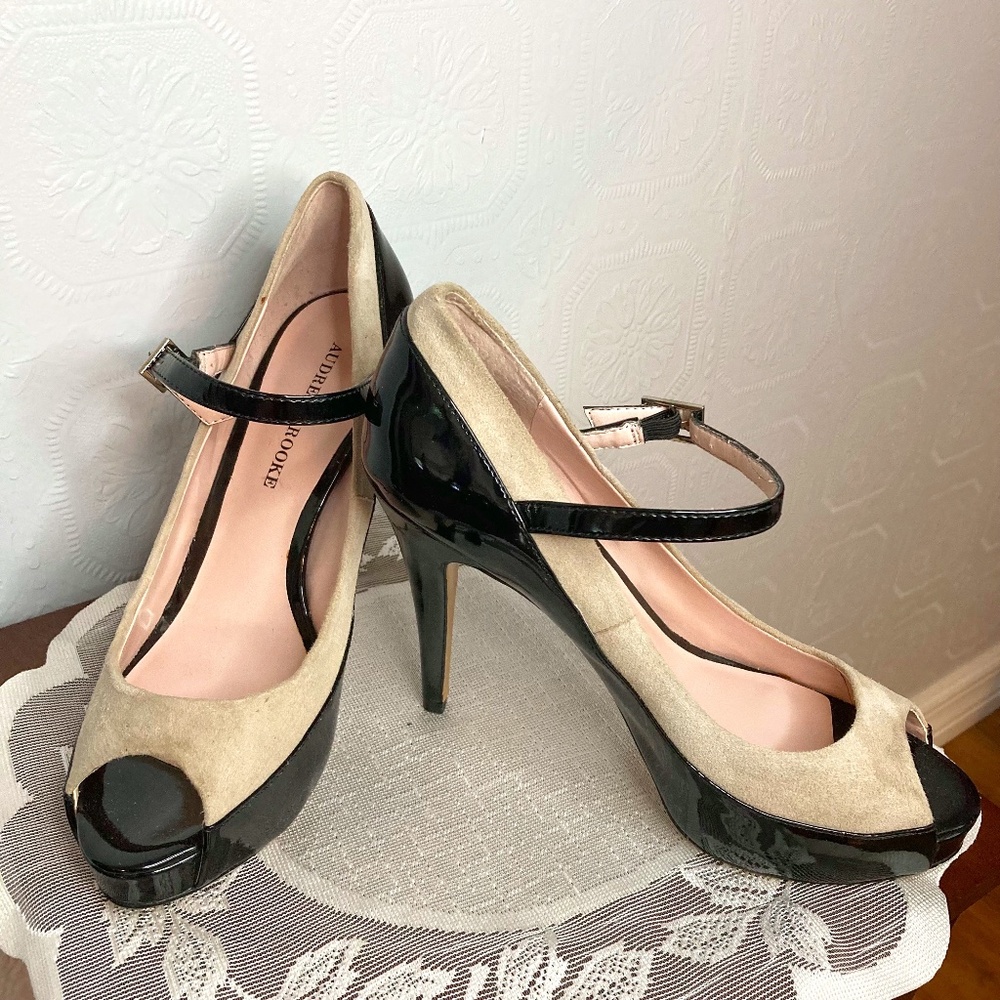 Audrey Brooke Patent Leather & Suede. Platform & Stiletto Heel Shoes siz…